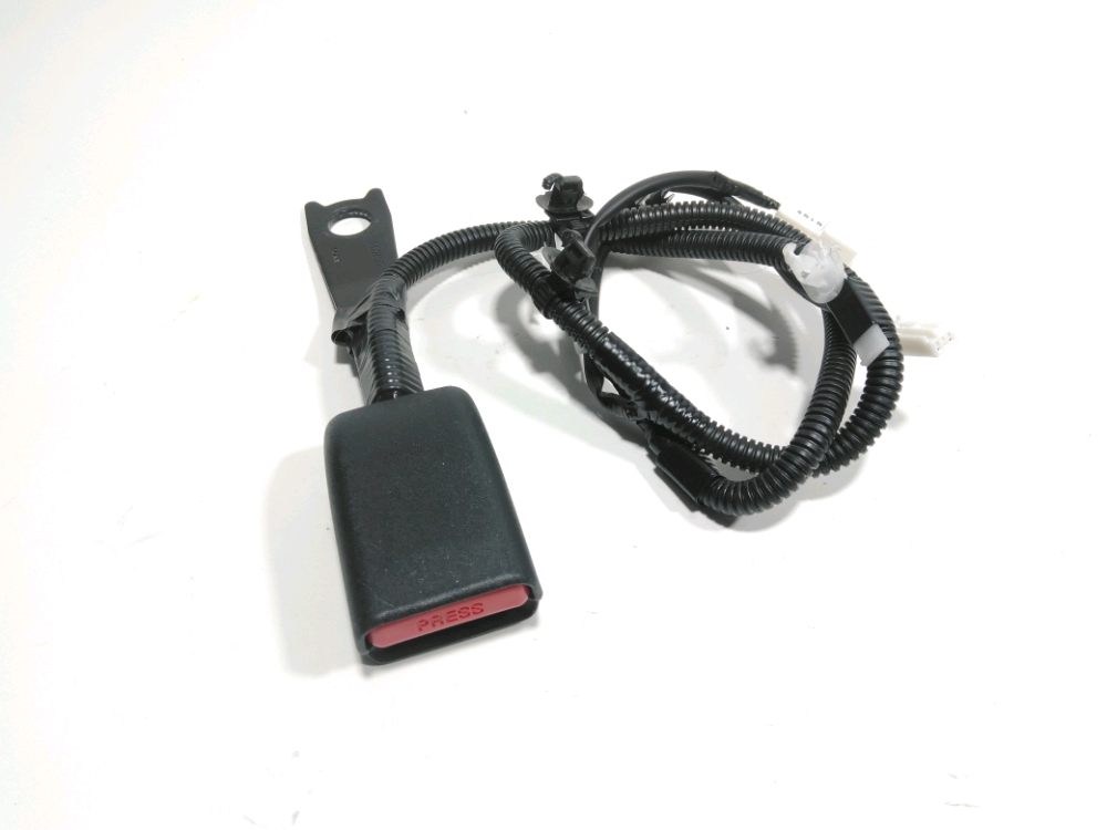 Ancrage ceinture avant droit
