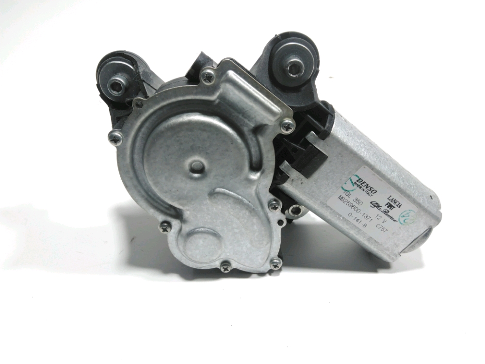Moteur d'essuie glace arrière
