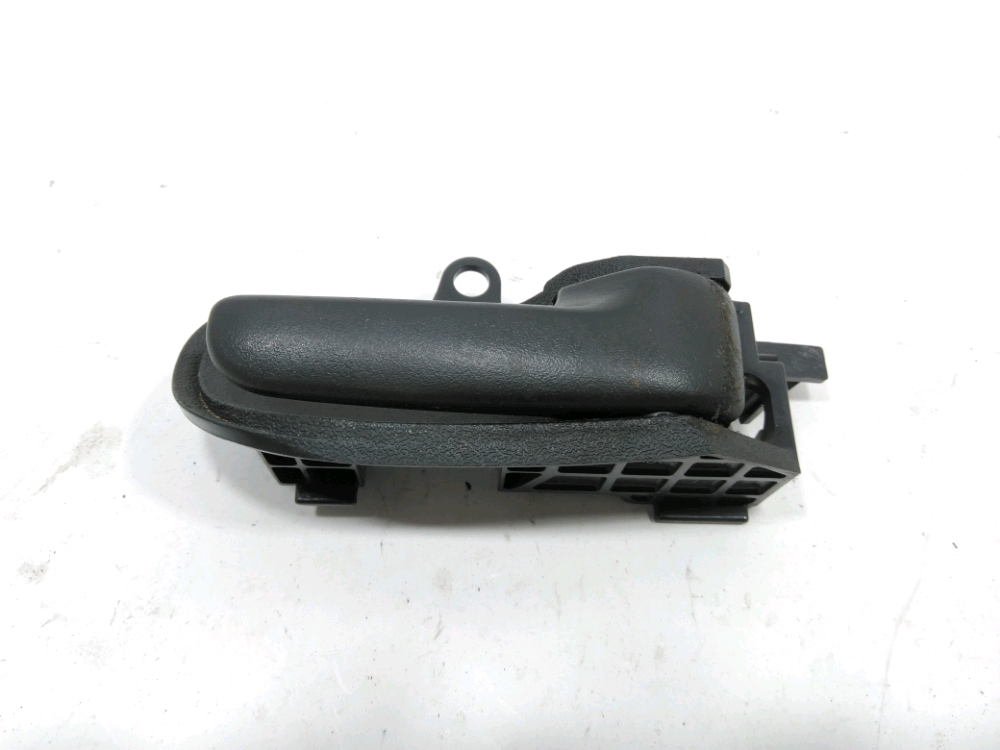 Poignee interieure porte avant droite