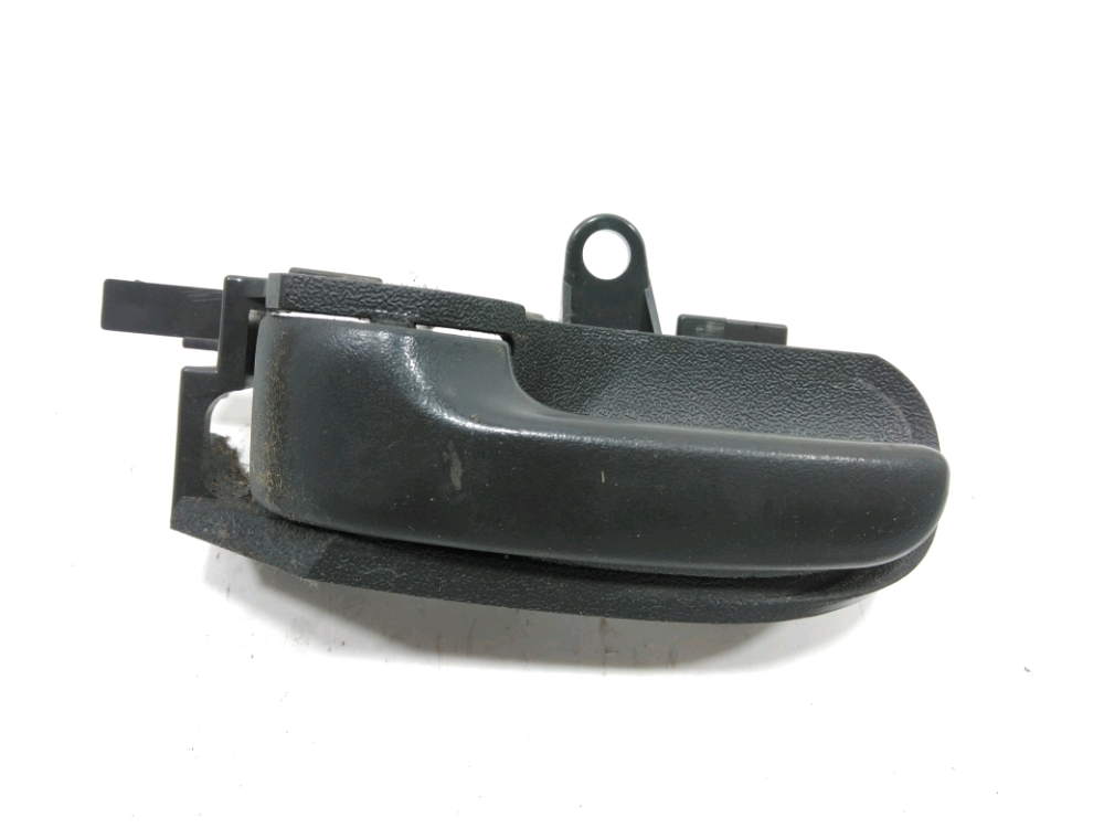 Poignee interieure porte avant gauche