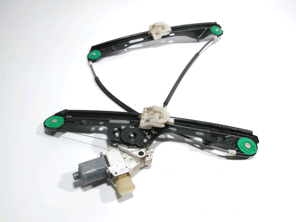 Lève-vitre électrique avant droit