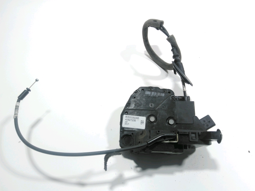 Serrure de porte avant droite