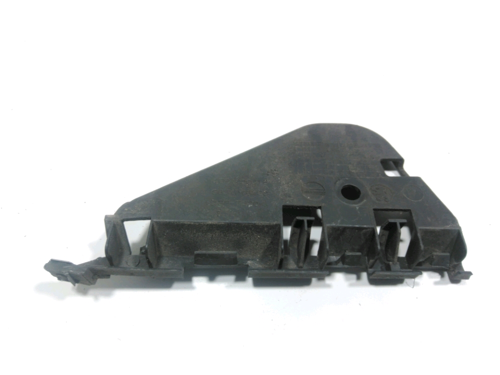 Support droit de pare-choc arrière