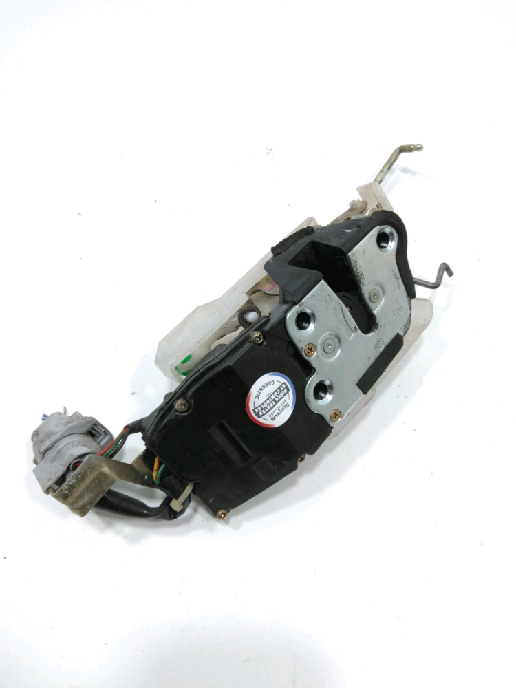 Serrure de porte avant droite