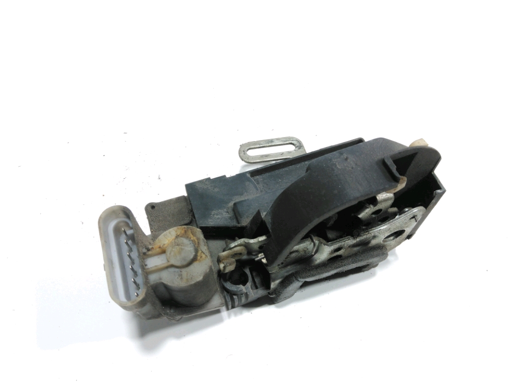 Serrure de porte avant droite