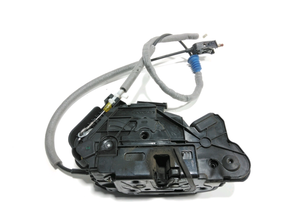 Serrure de porte avant droite