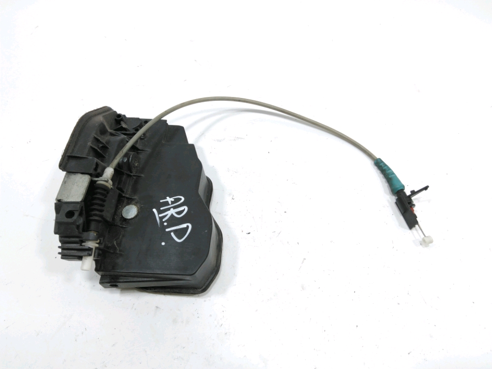 Serrure de porte arrière droite