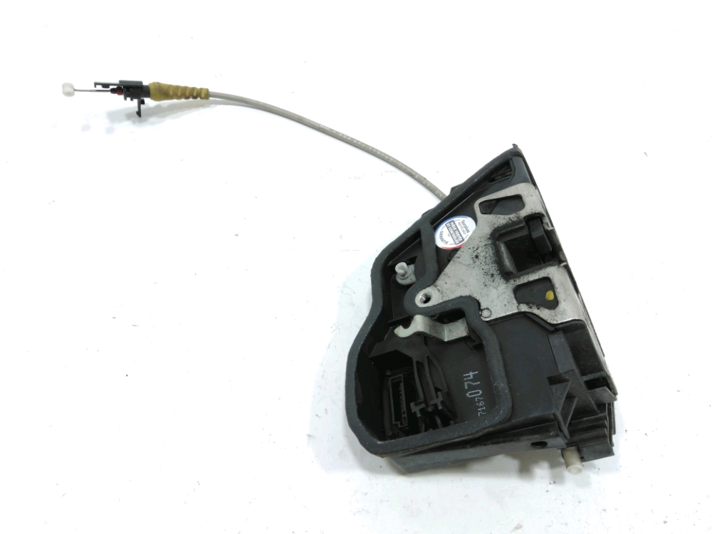 Serrure de porte avant droite