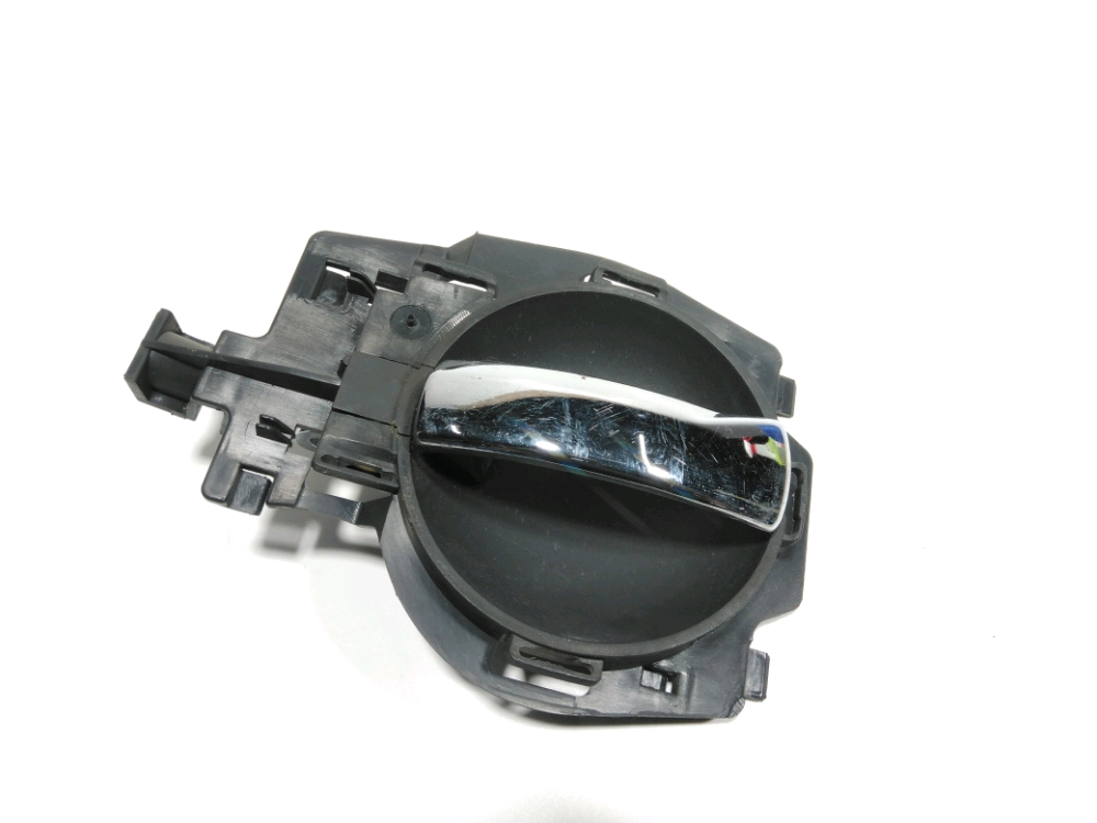 Poignée intérieure porte avant gauche