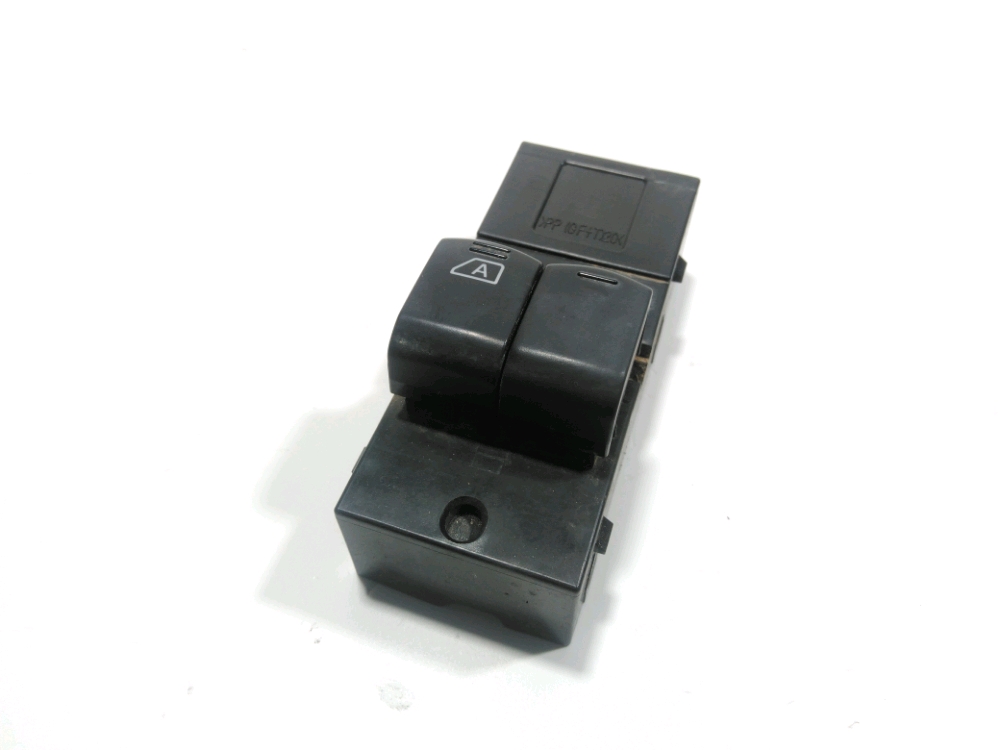 Commande lève-vitre avant gauche