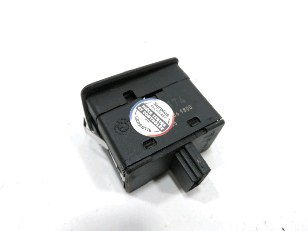 Commande lève-vitre arrière droit