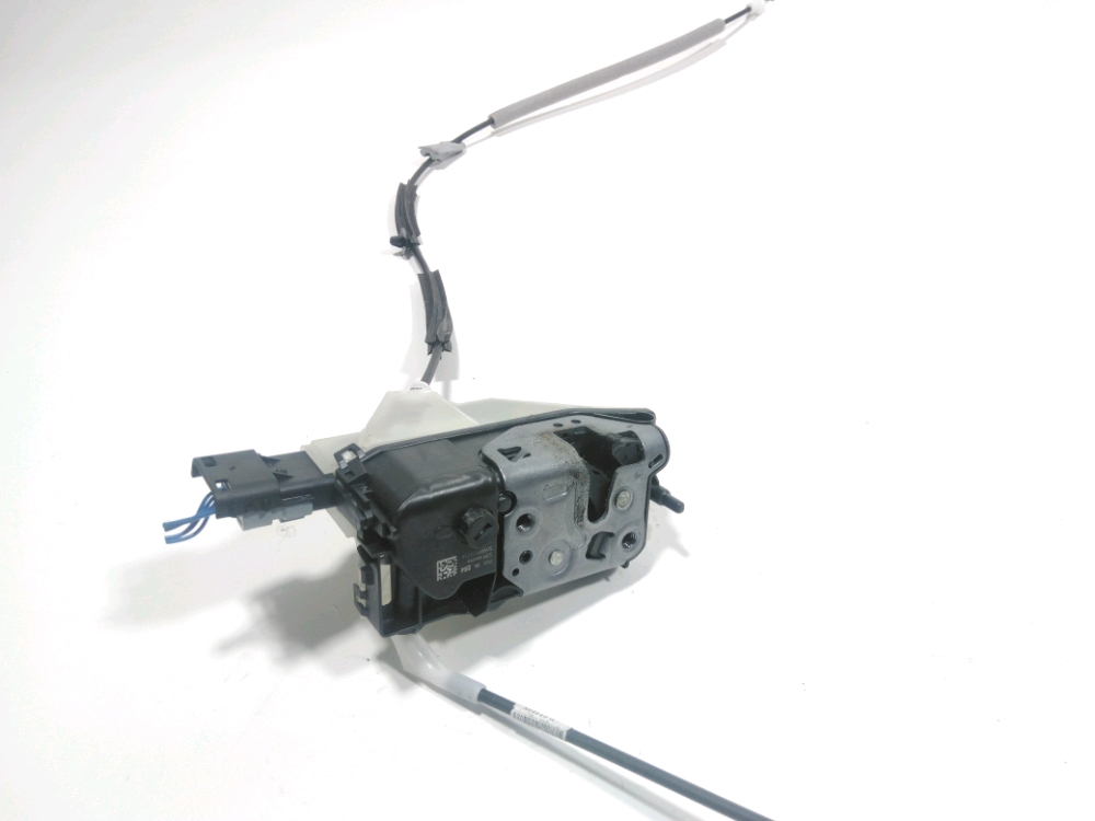 Serrure de porte avant droite