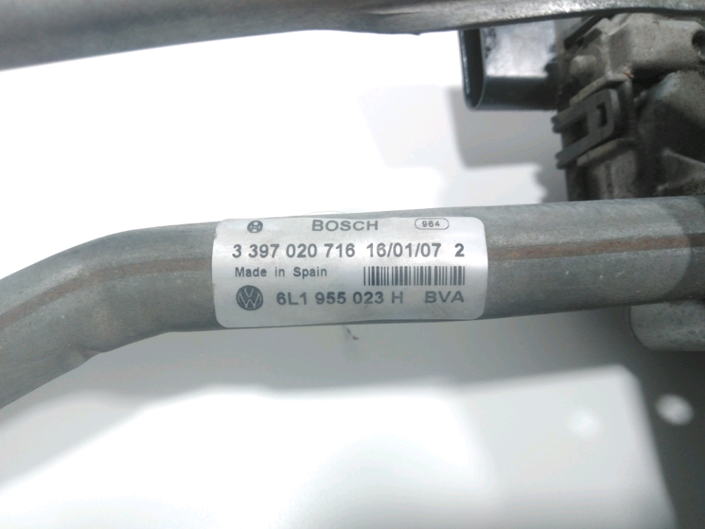 Mécanisme + moteur d'essuie glace avant