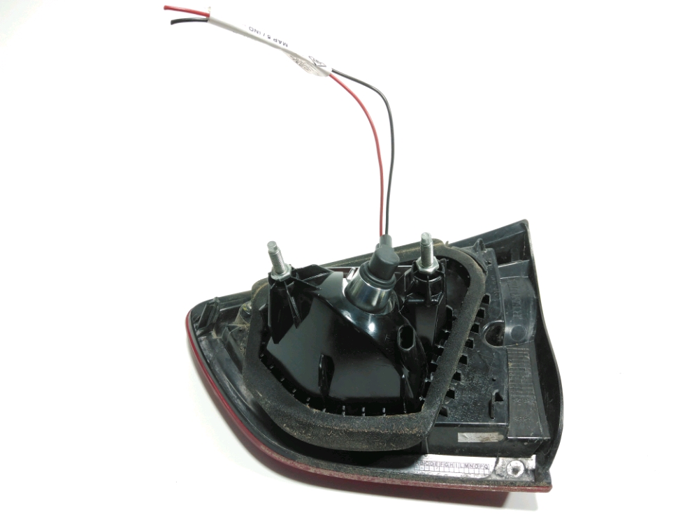 Feu arrière intérieur gauche