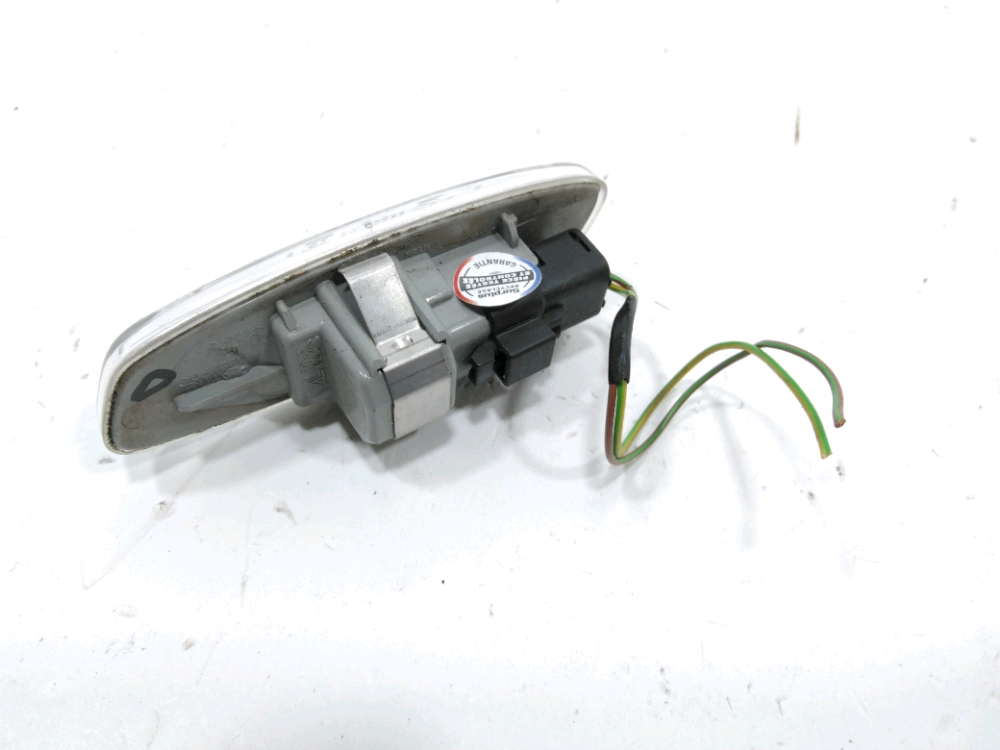 Répétiteur d'aile droit