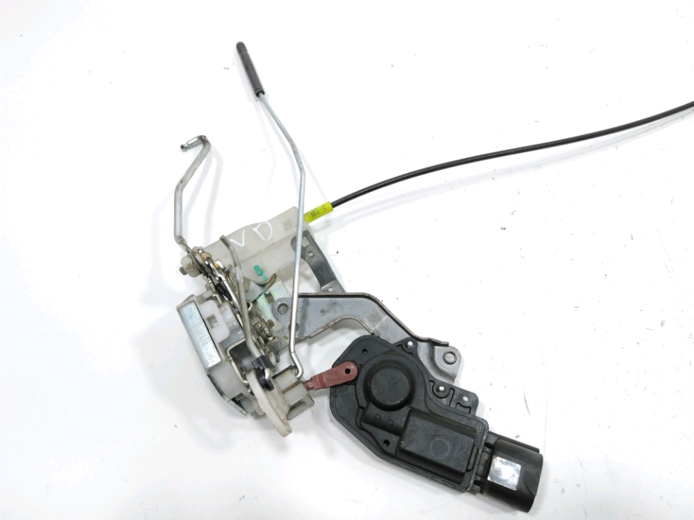 Serrure de porte avant droite