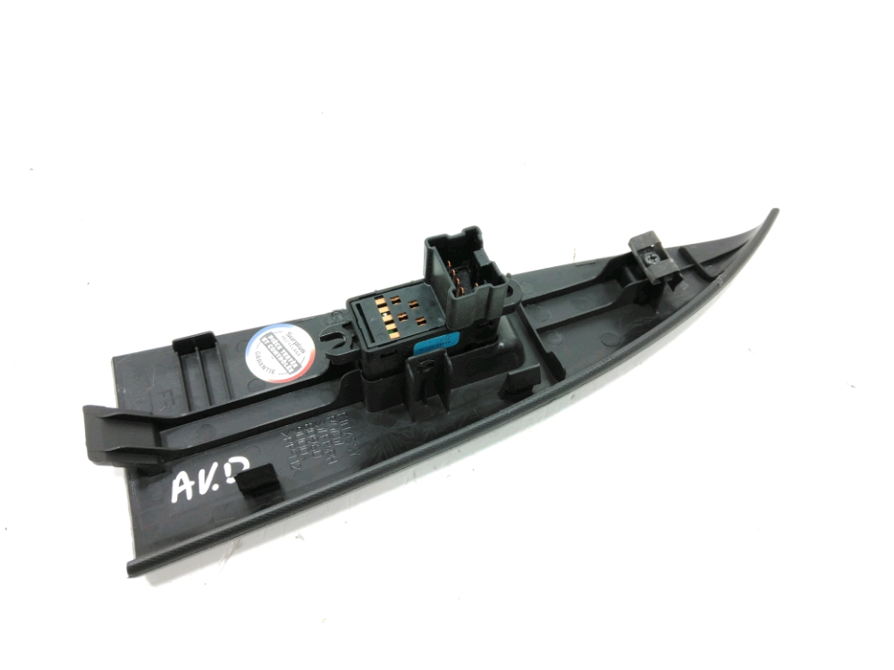 Commande lève-vitre avant droit