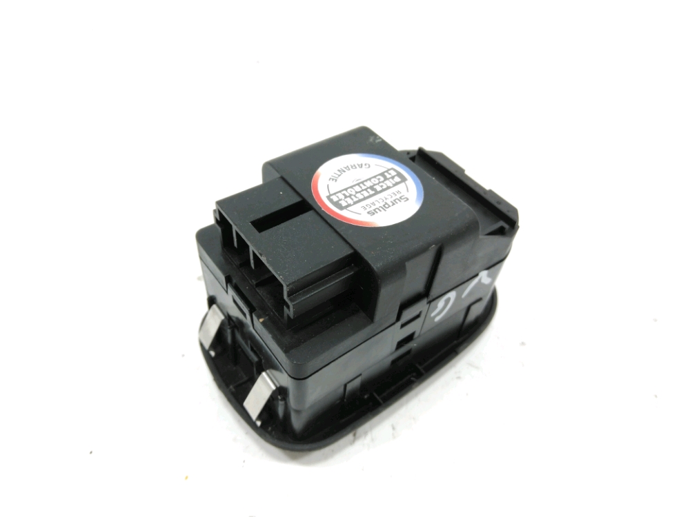 Commande lève-vitre avant gauche