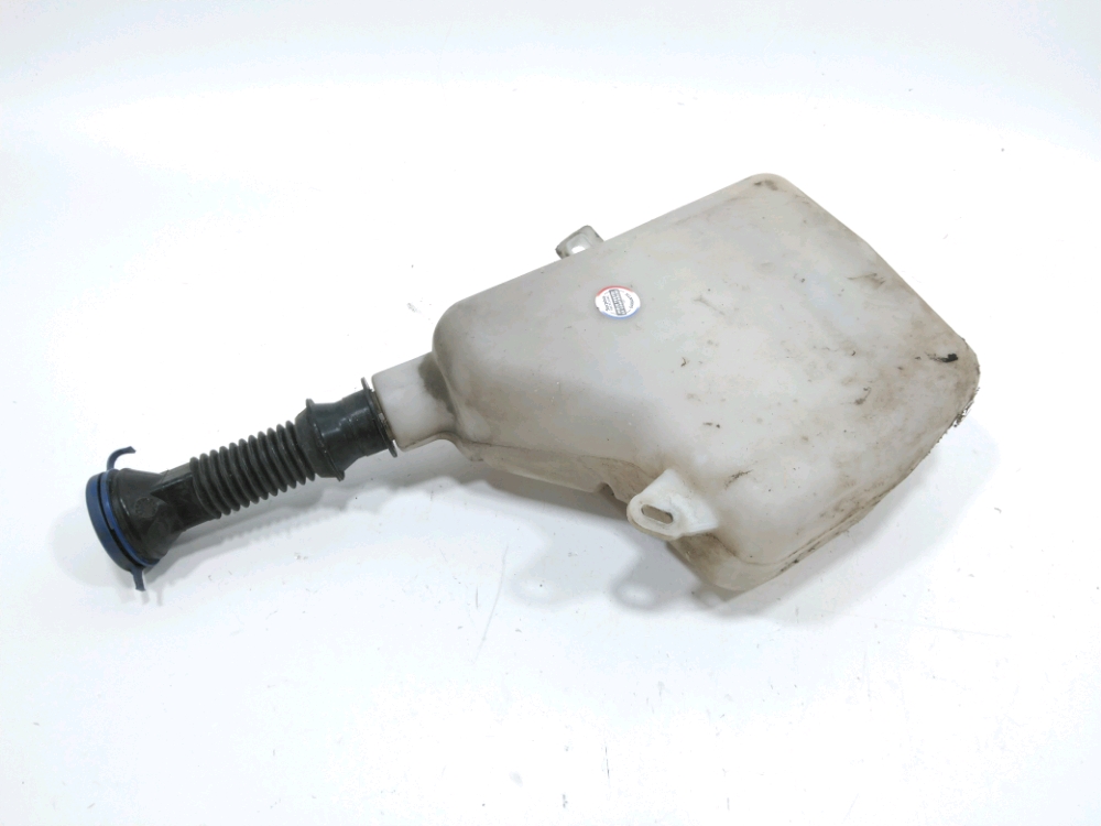 Réservoir de lave glace avant