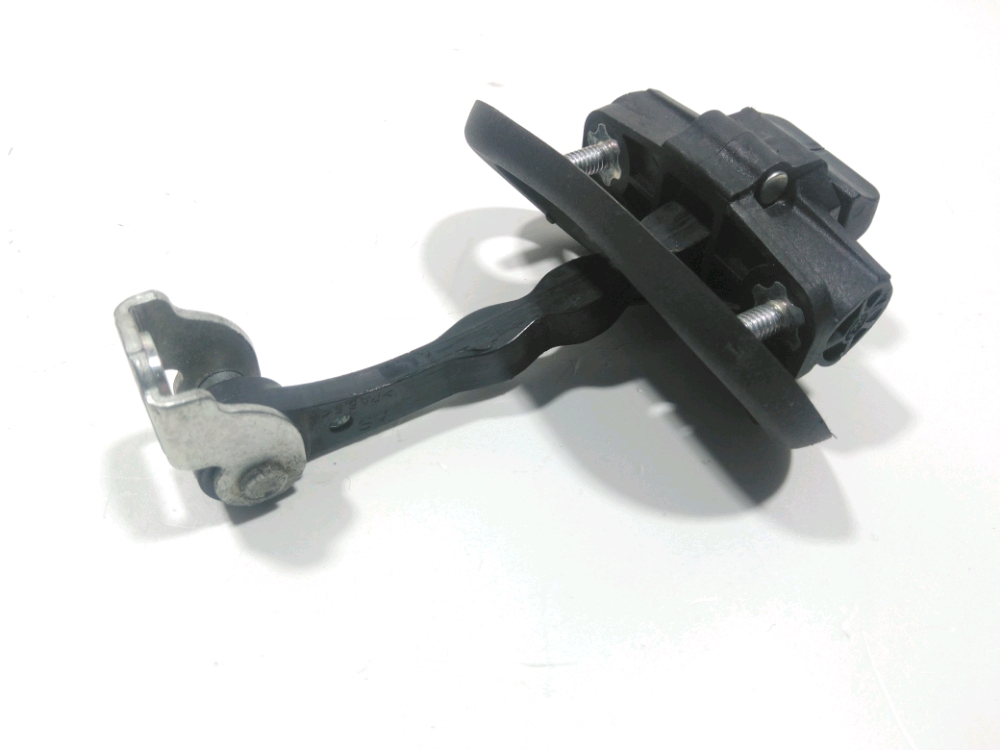 Tirant de porte avant droit