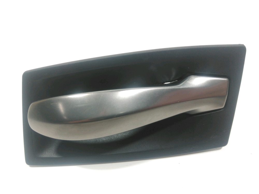 Poignee interieure porte arriere gauche