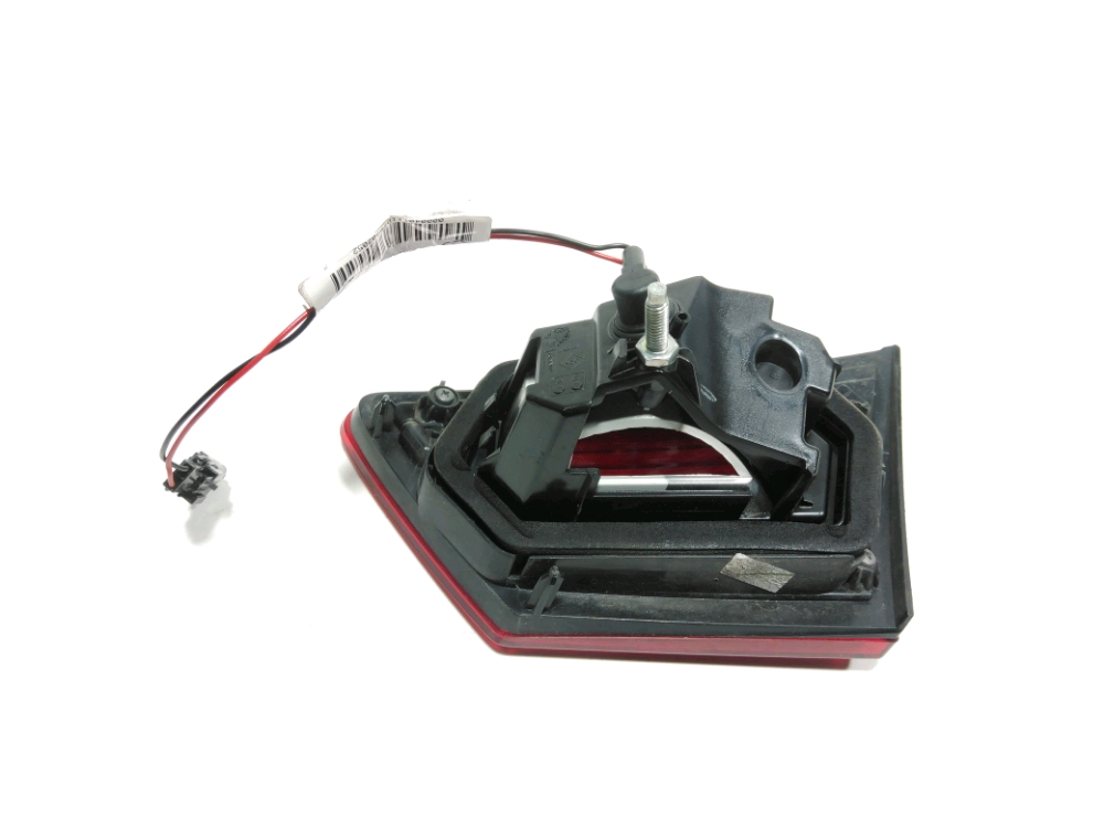 Feu arrière intérieur gauche