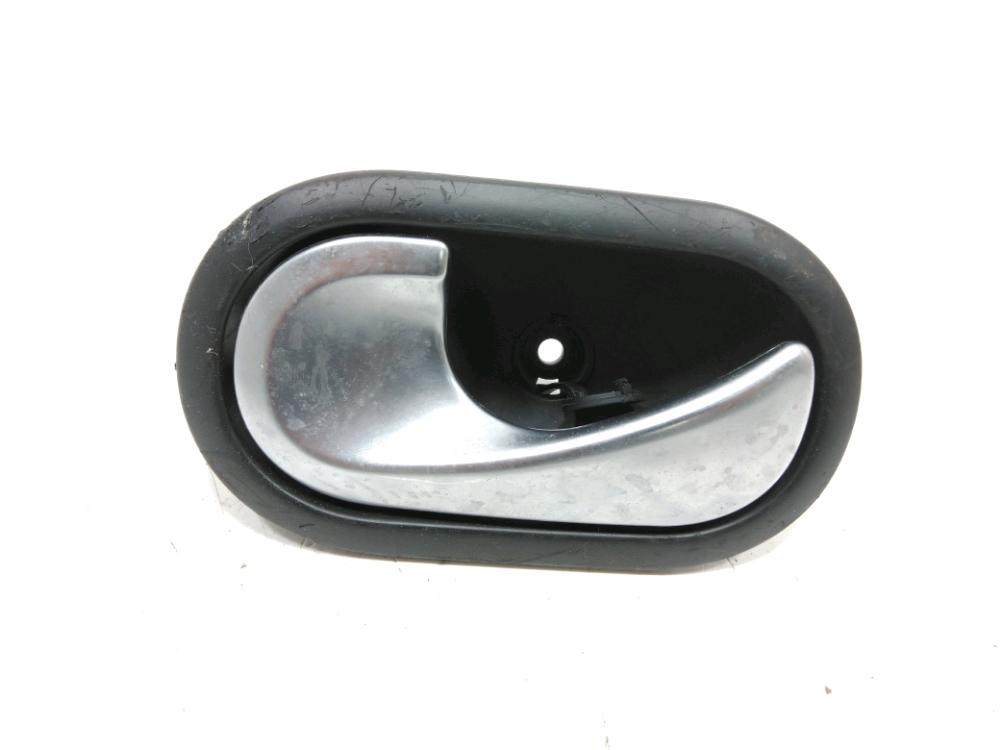 Poignée intérieure porte arrière gauche