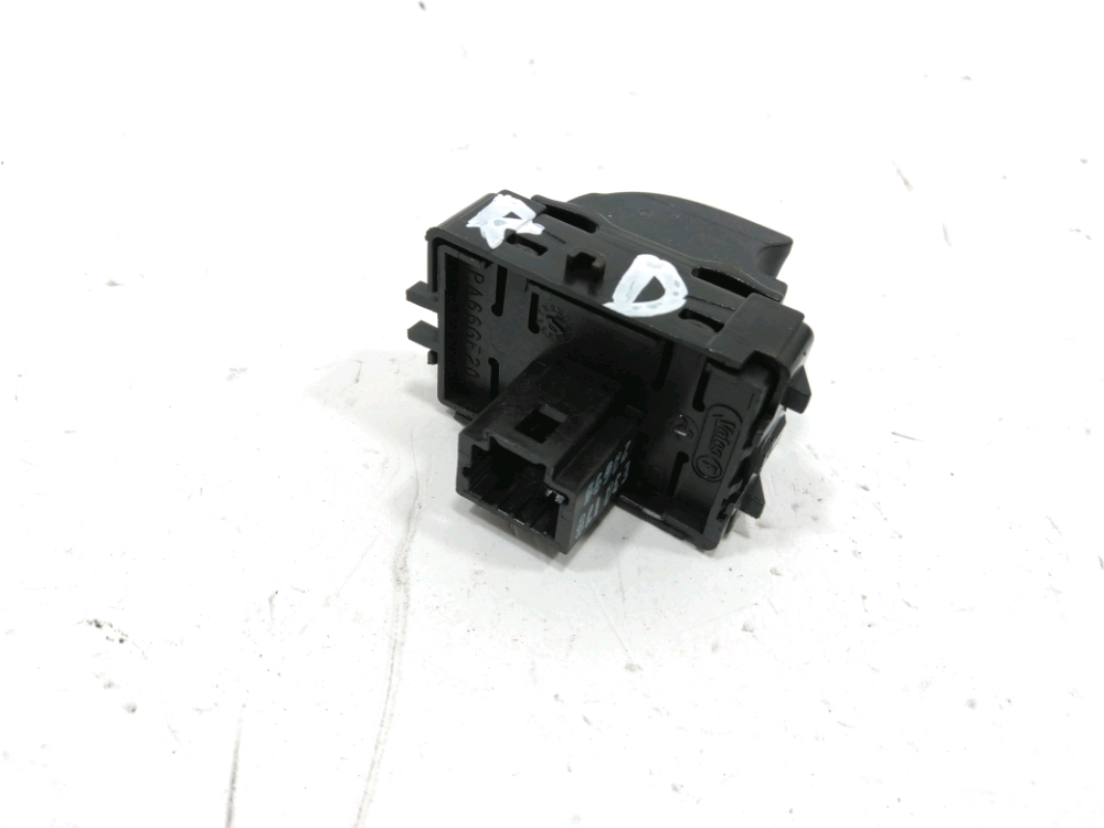 Commande lève-vitre arrière droit