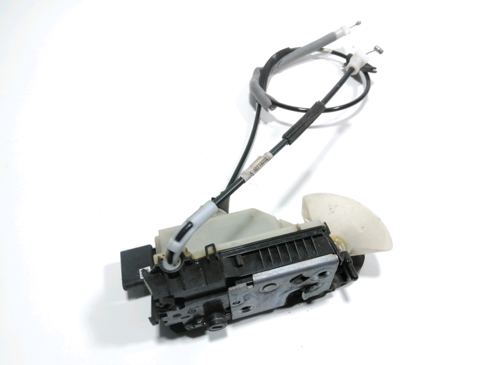 Serrure de porte avant gauche