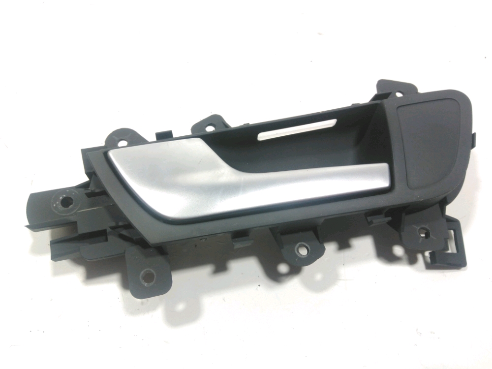 Poignée intérieure porte arrière gauche