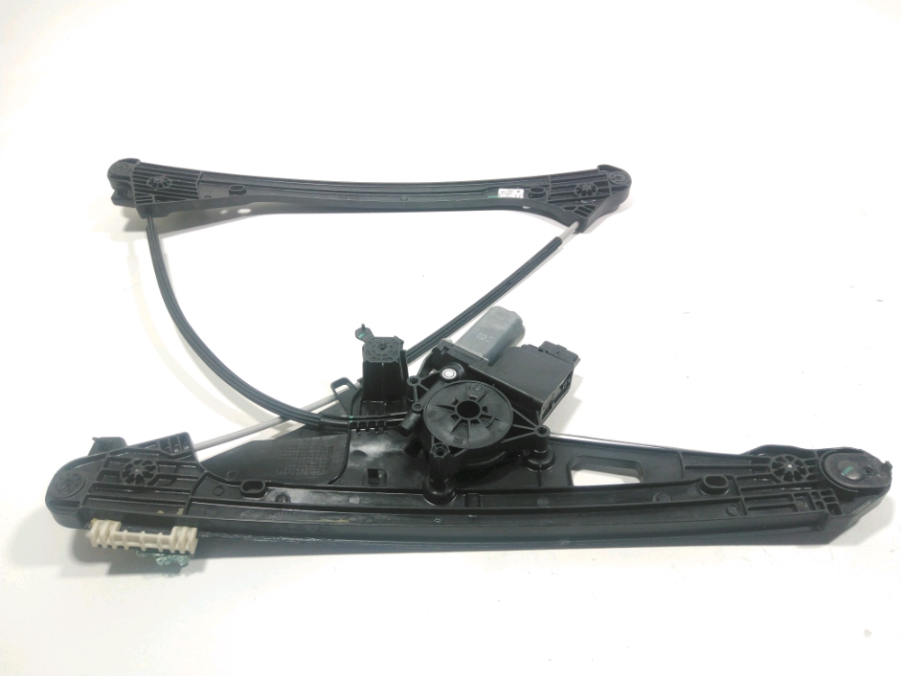 Leve-vitre electrique avant droit