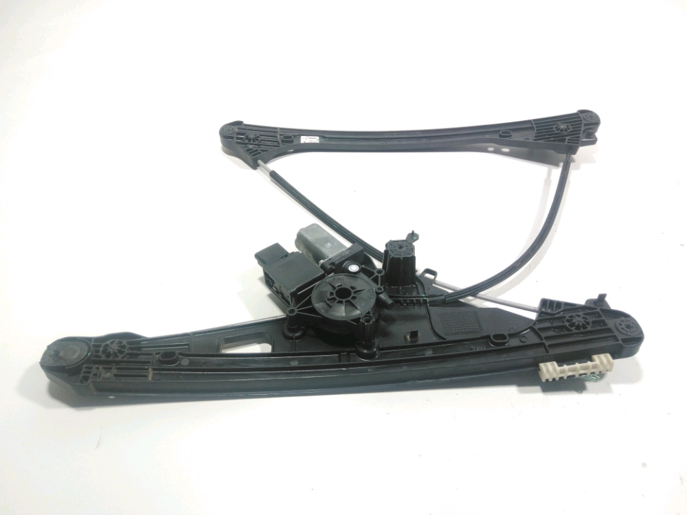 Leve-vitre electrique avant gauche