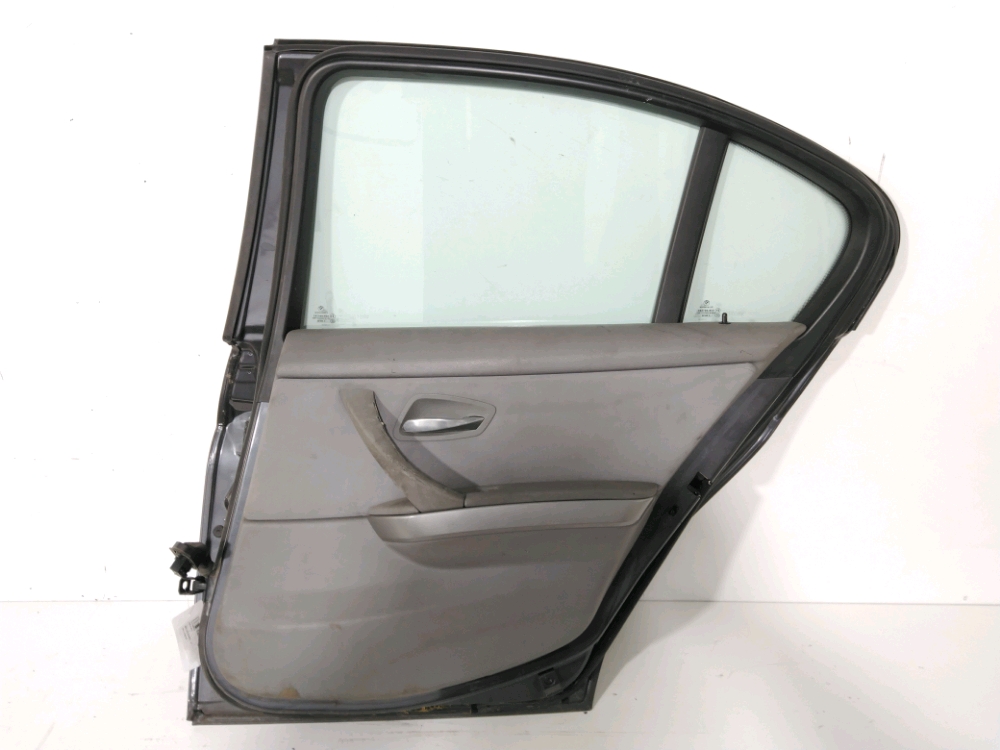 Porte arrière droite