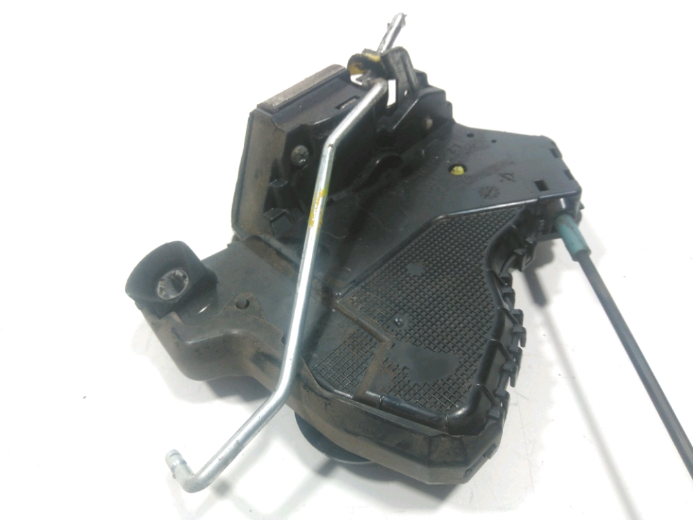 Serrure de porte avant gauche