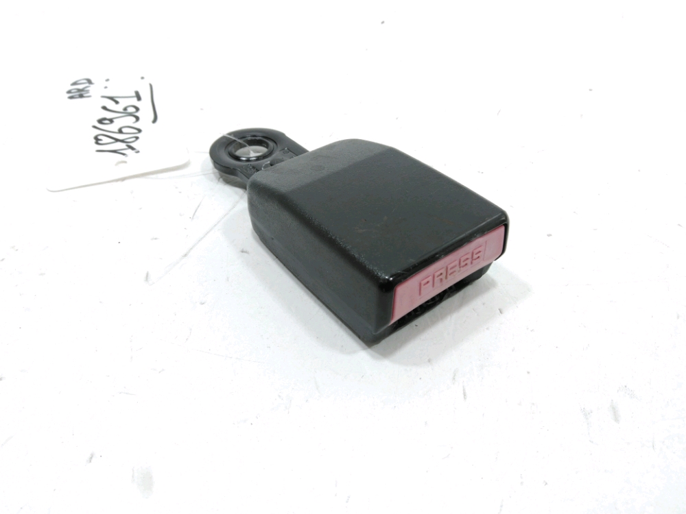 Ancrage ceinture arriere droit