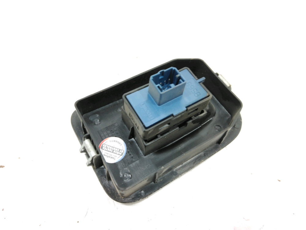 Commande lève-vitre avant droit