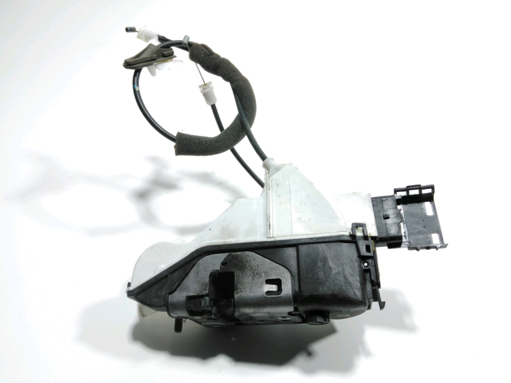 Serrure de porte avant gauche