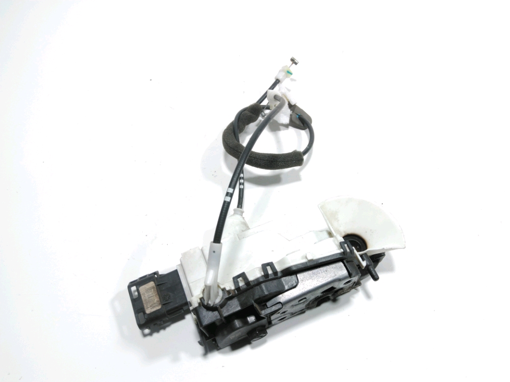 Serrure de porte avant gauche