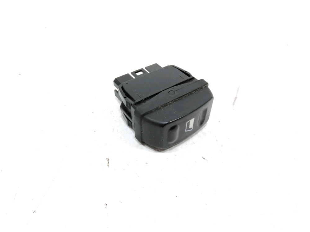 Commande lève-vitre avant droit