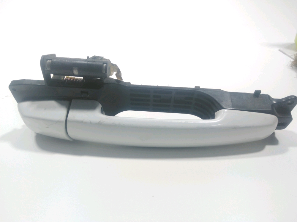 Poignee exterieure avant droite