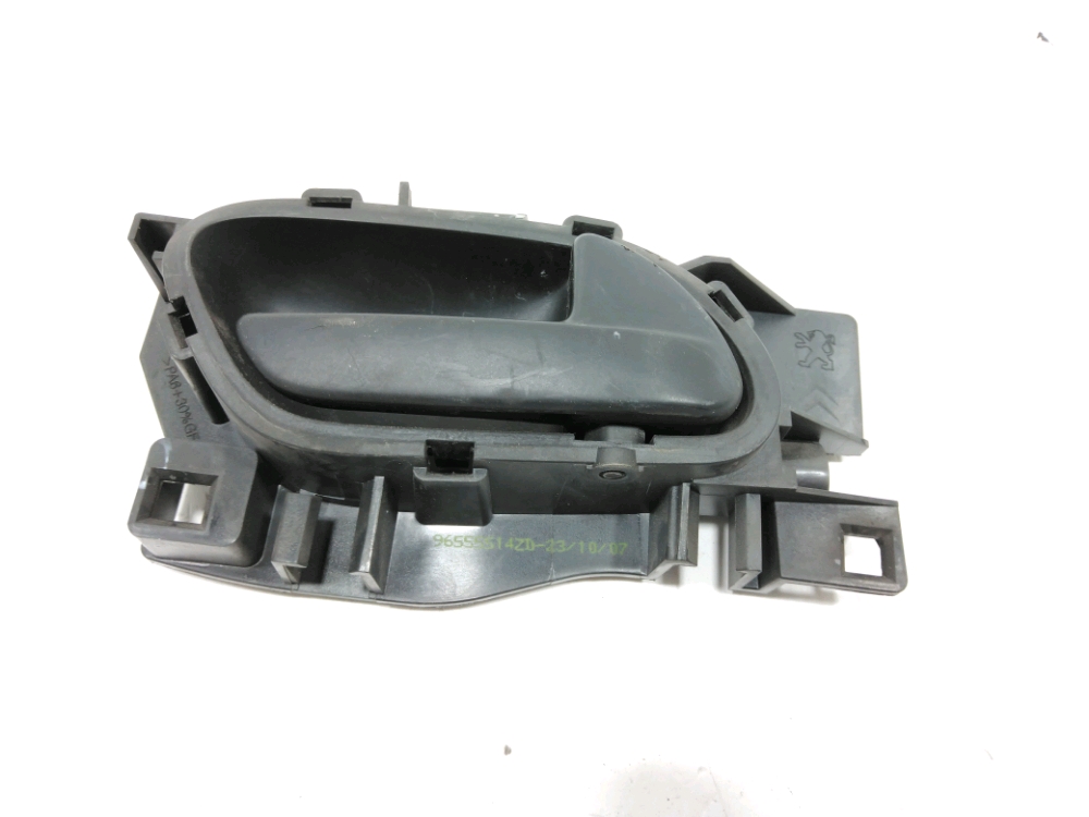 Poignee interieure porte avant droite