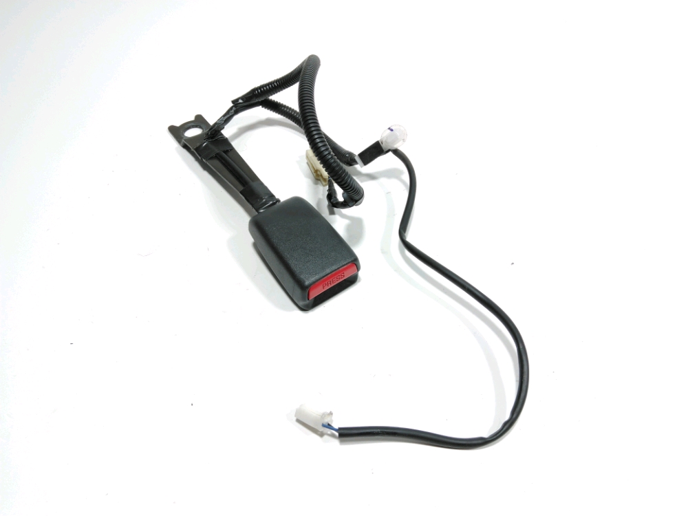 Ancrage ceinture avant droit