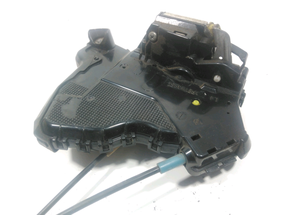 Serrure de porte avant gauche