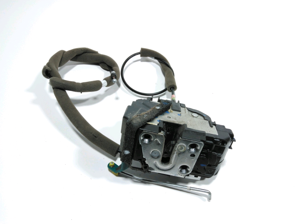 Serrure de porte avant gauche