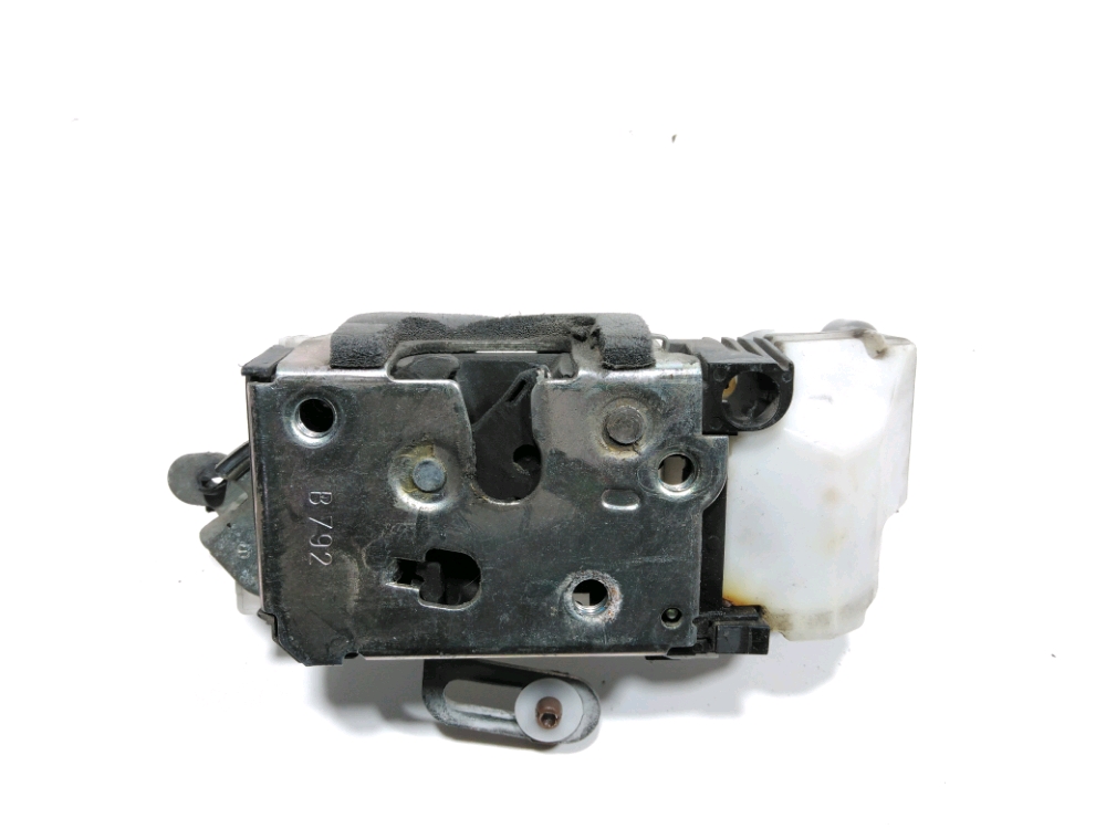 Serrure de porte avant gauche