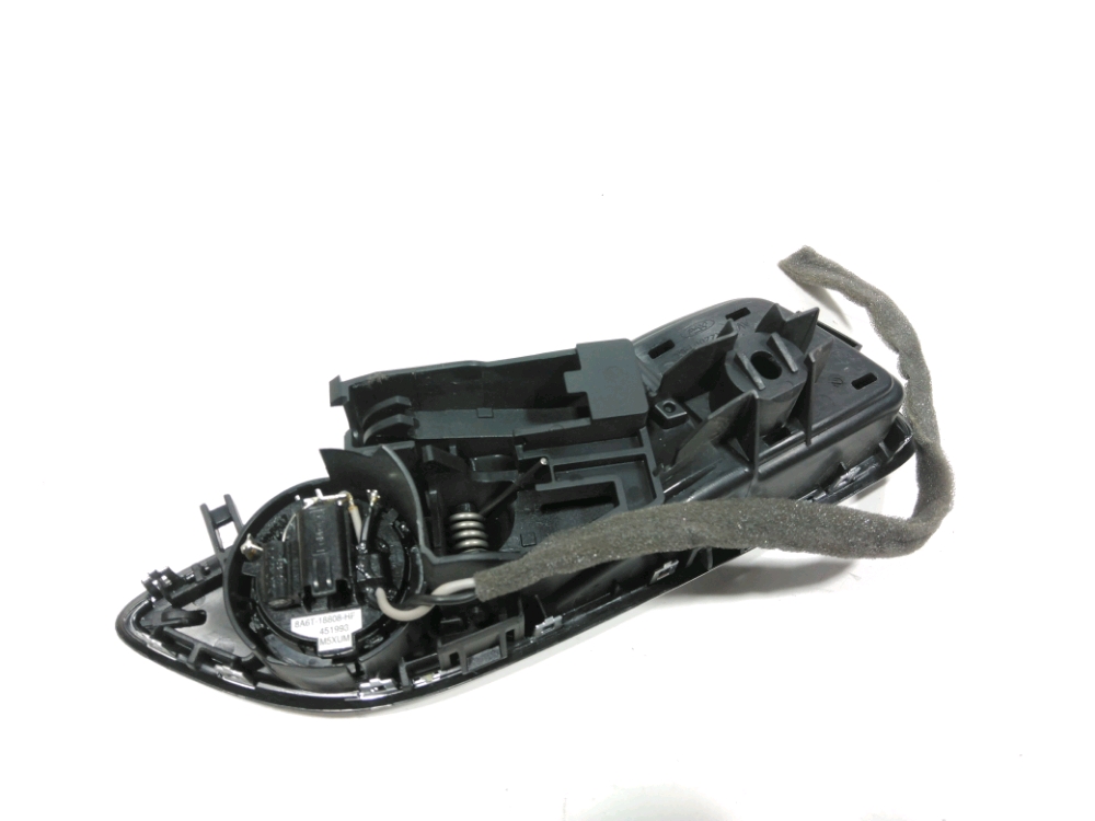 Poignée intérieure porte avant gauche