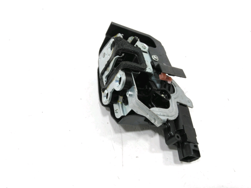 Serrure de porte avant gauche