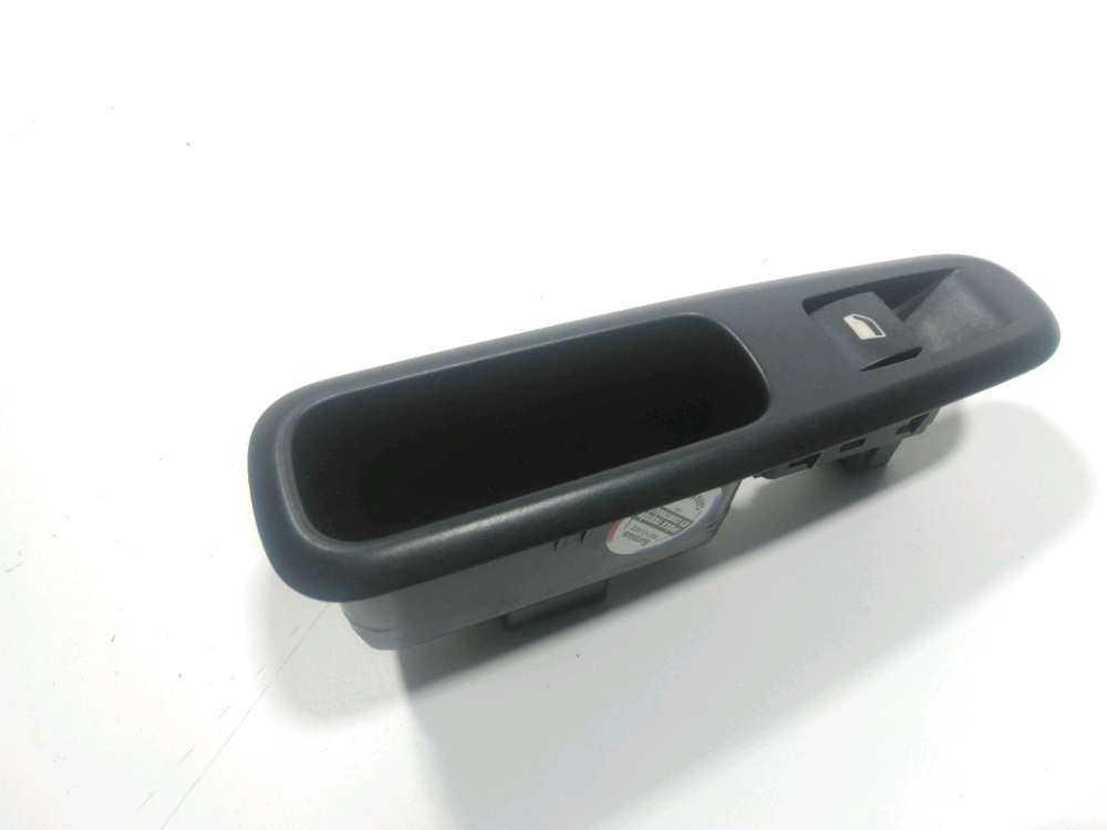 Commande lève-vitre arrière gauche