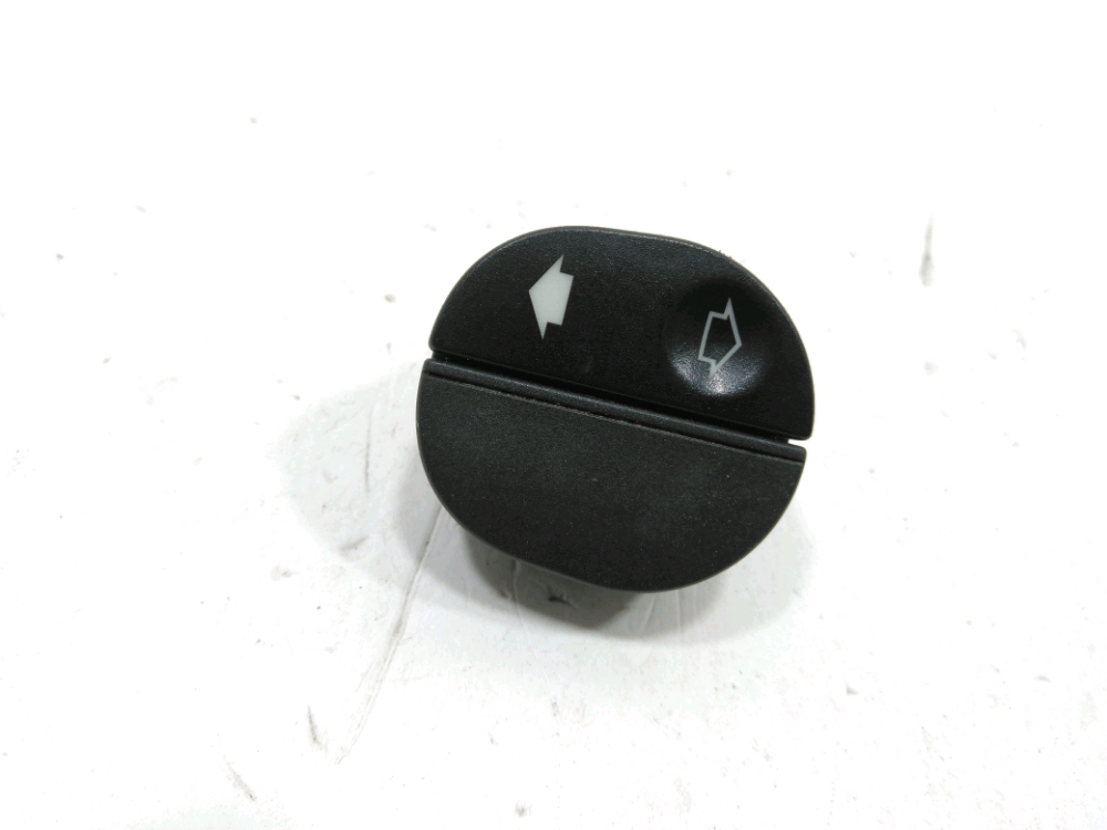 Commande lève-vitre avant droit