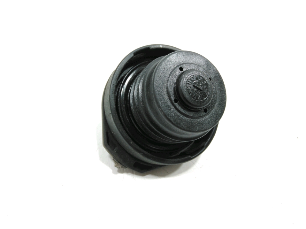 Bouchon de réservoir à carburant